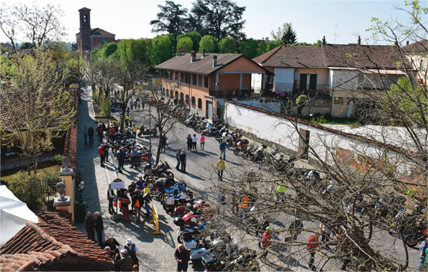 MOTBENTUR – benedizione auto e moto d´epoca Sommariva Bosco